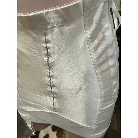 Vintage Crownette shapewear Girdle Small Pin Up Elastic Waist Size 32 White